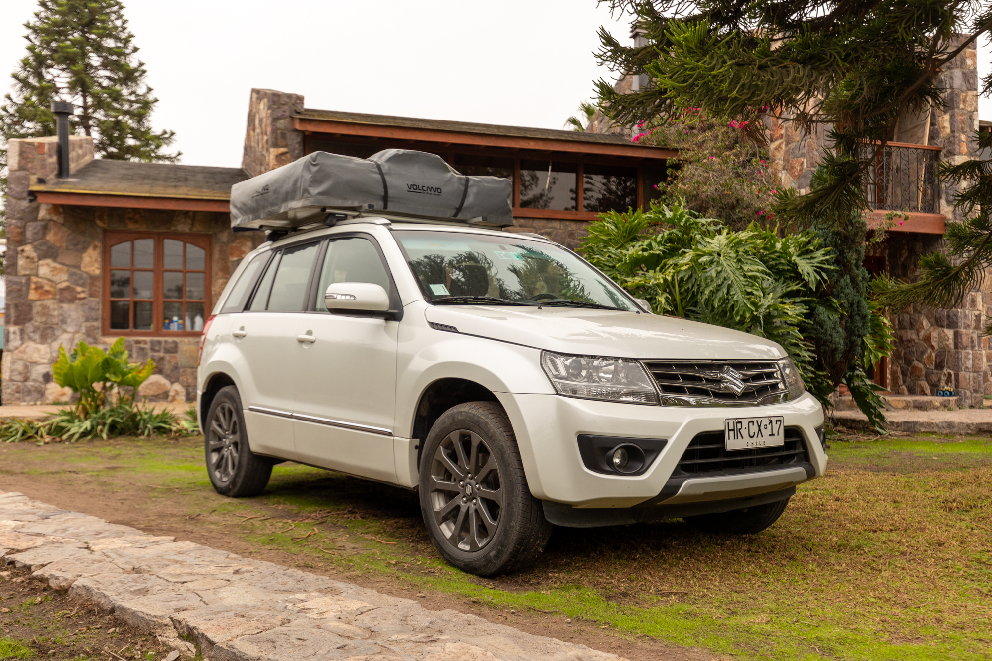 2016 SUZUKI GRAND NOMADE GLX 4X4 2.4
