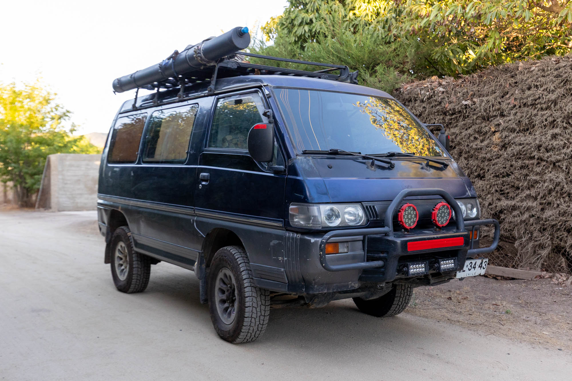 Mitsubishi car van For sale Chile Patagonia Overandes